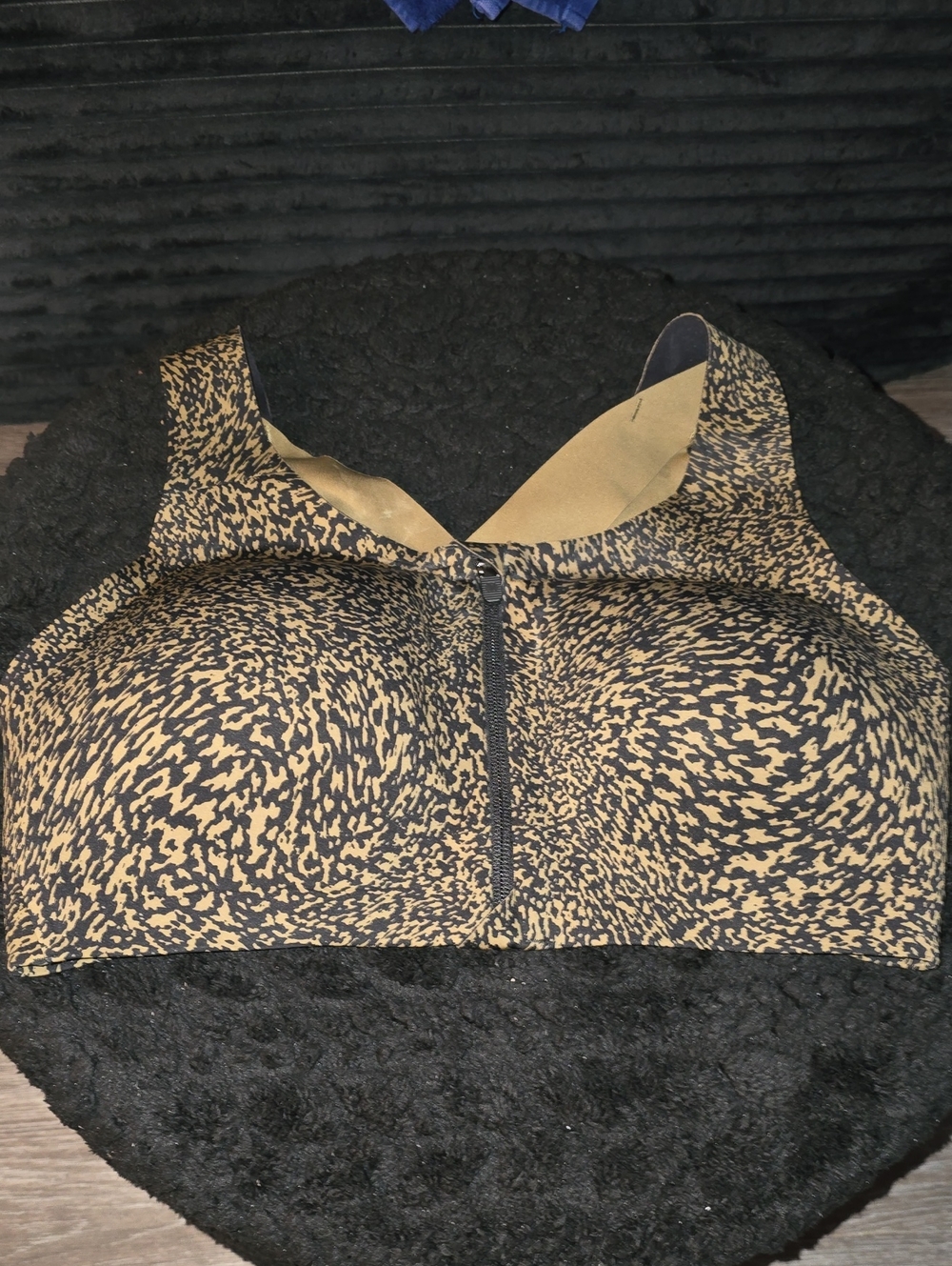 lululemon athletica Front-Zip Sports Bra in Black and Tan Abstract Print
